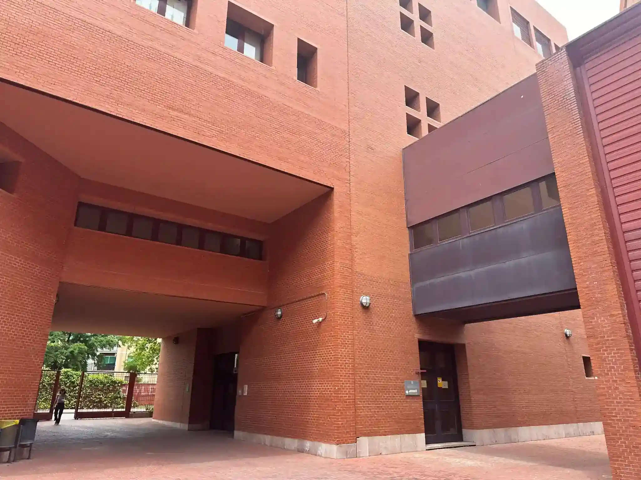 Edificio 7:
Juan Benet